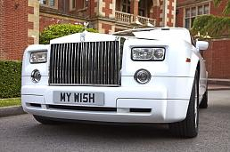 White Rolls Royce Phantom
Sedan /
Hounslow, UK

 / Hourly £0.00

