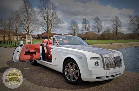 Rolls Royce Phantom Drop Head
Sedan /
Buckingham MK18, UK

 / Hourly £0.00
