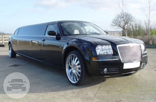 BLACK CHRYSLER 300 STRETCH LIMOUSINE
Limo /
Stansted CM24 8JT, UK

 / Hourly £0.00
